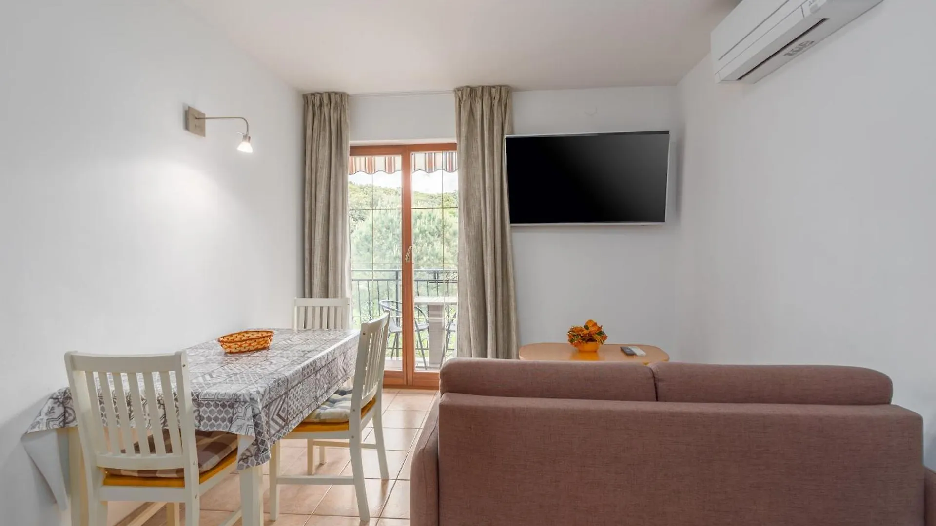 Apartments With Wifi Vrsar, Porec - 17473  Vrsar