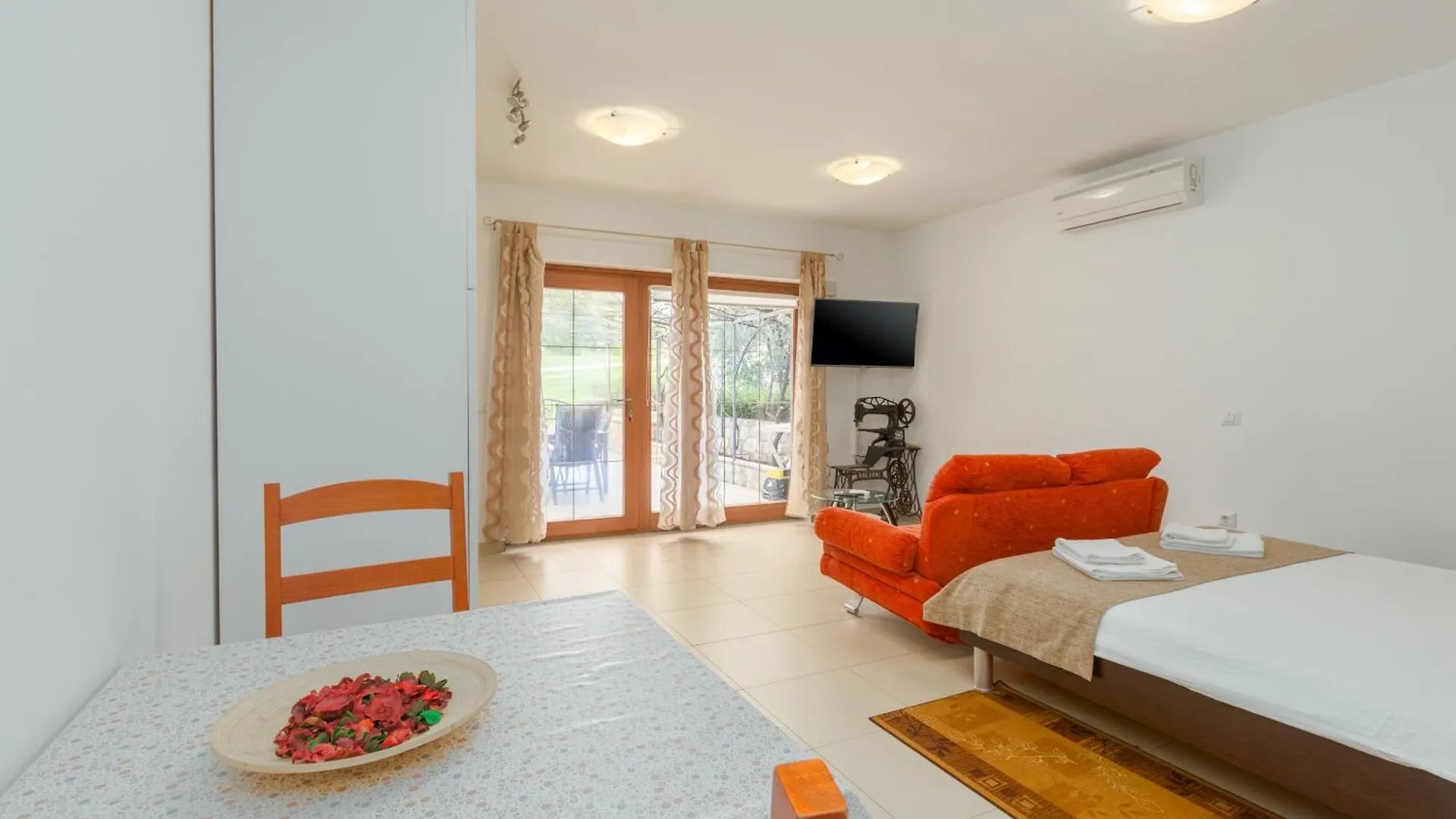 Apartments With Wifi Vrsar, Porec - 17473 0*, Vrsar Croatie